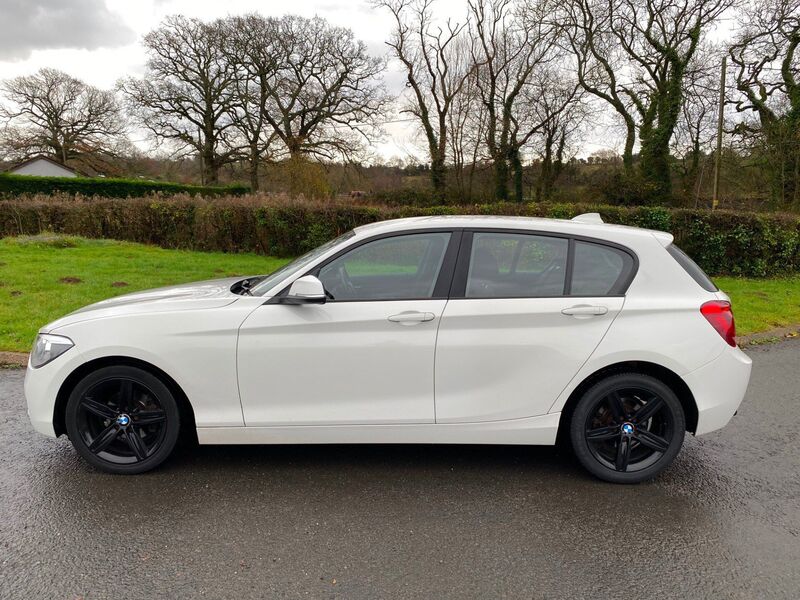 BMW 1 SERIES