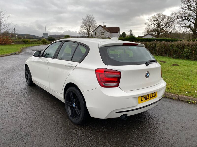 BMW 1 SERIES