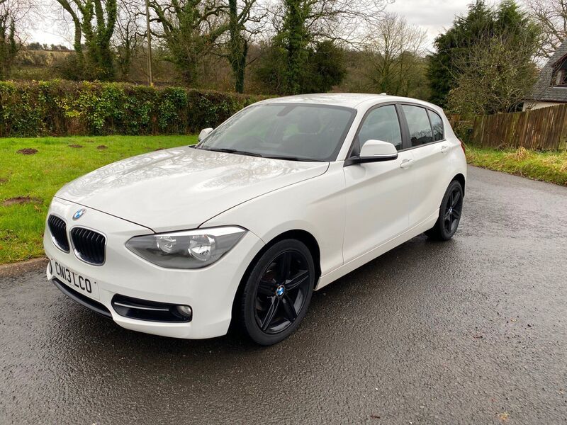 BMW 1 SERIES